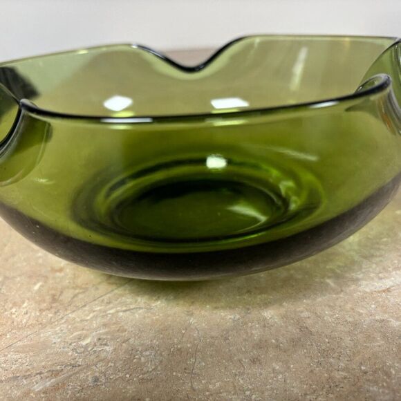 Anchor Hocking Avocado Green Chip Bowl - Picture 2 of 3